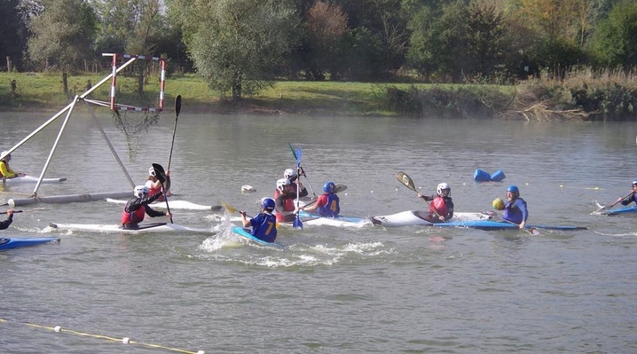 You are currently viewing Tournoi régional de kayak-polo en or
