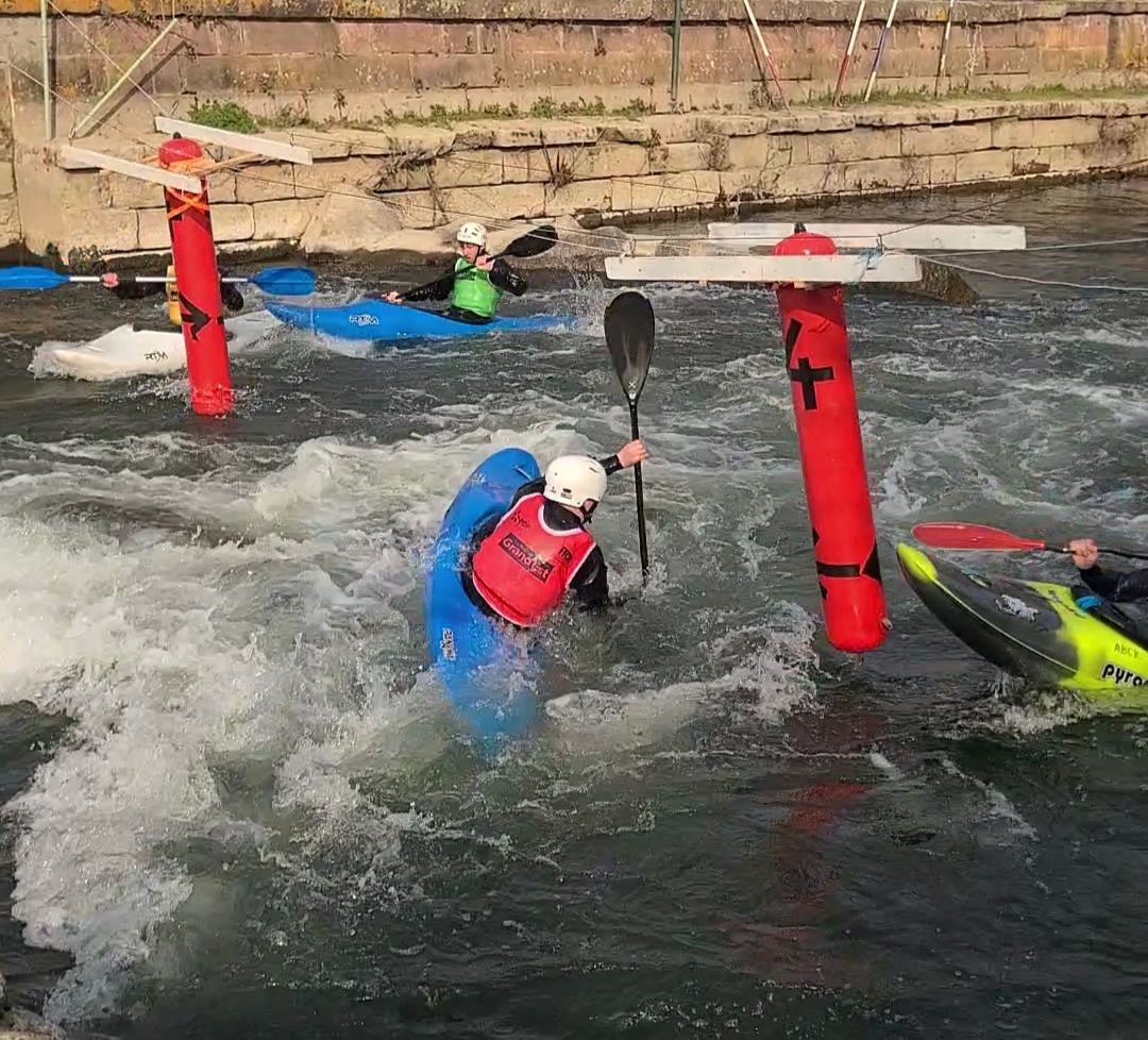 You are currently viewing Week-end kayak-cross et slalom à Sélestat